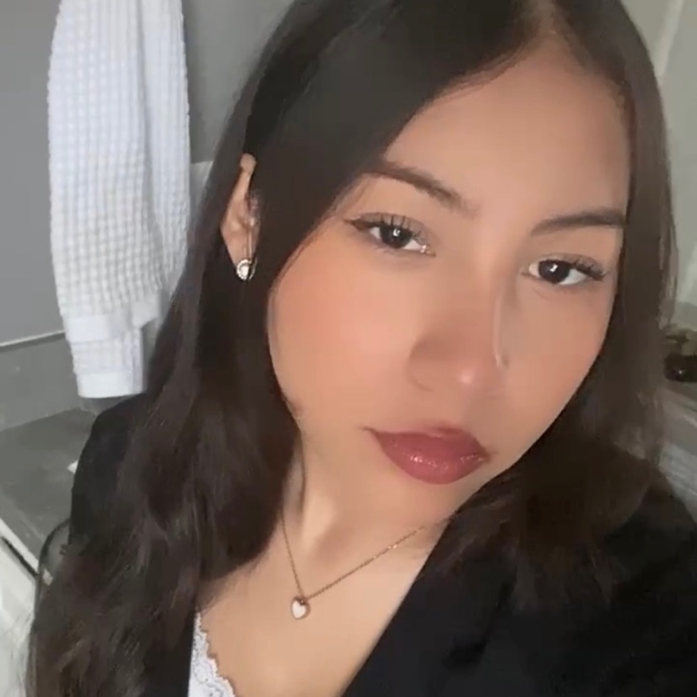 Meet your Posher, Annalyse
